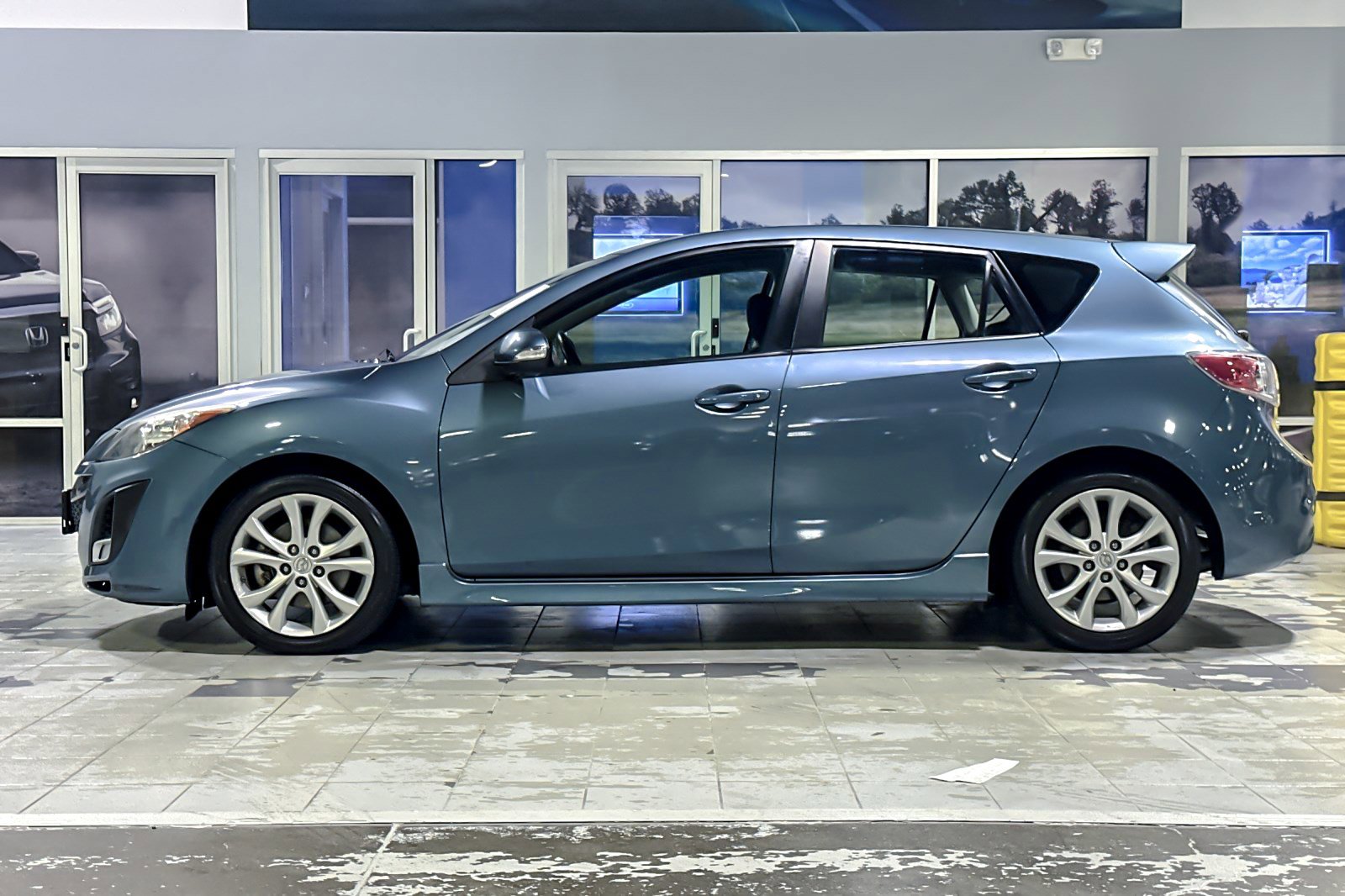 Used 2010 MAZDA MAZDA3 s Sport image 2