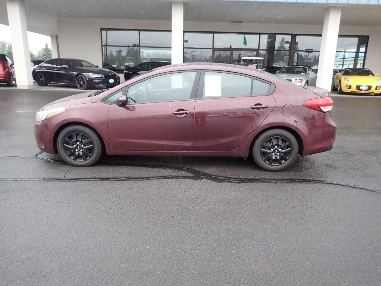 Used 2018 Kia Forte LX FWD image 2