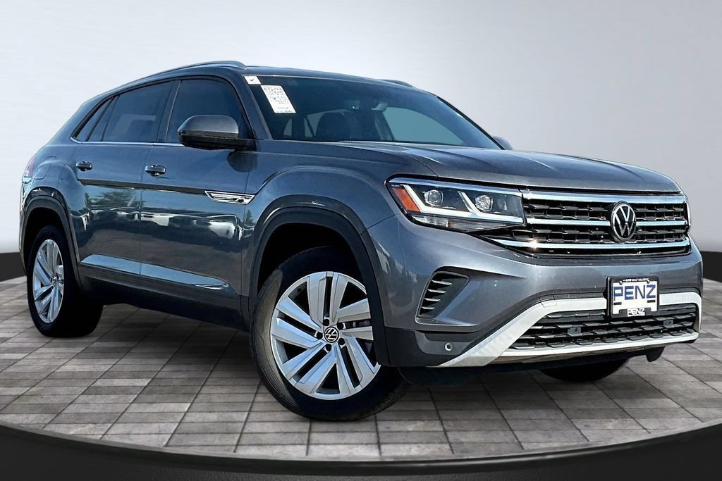Used 2023 Volkswagen Atlas Cross Sport SE AWD/4WD image 3