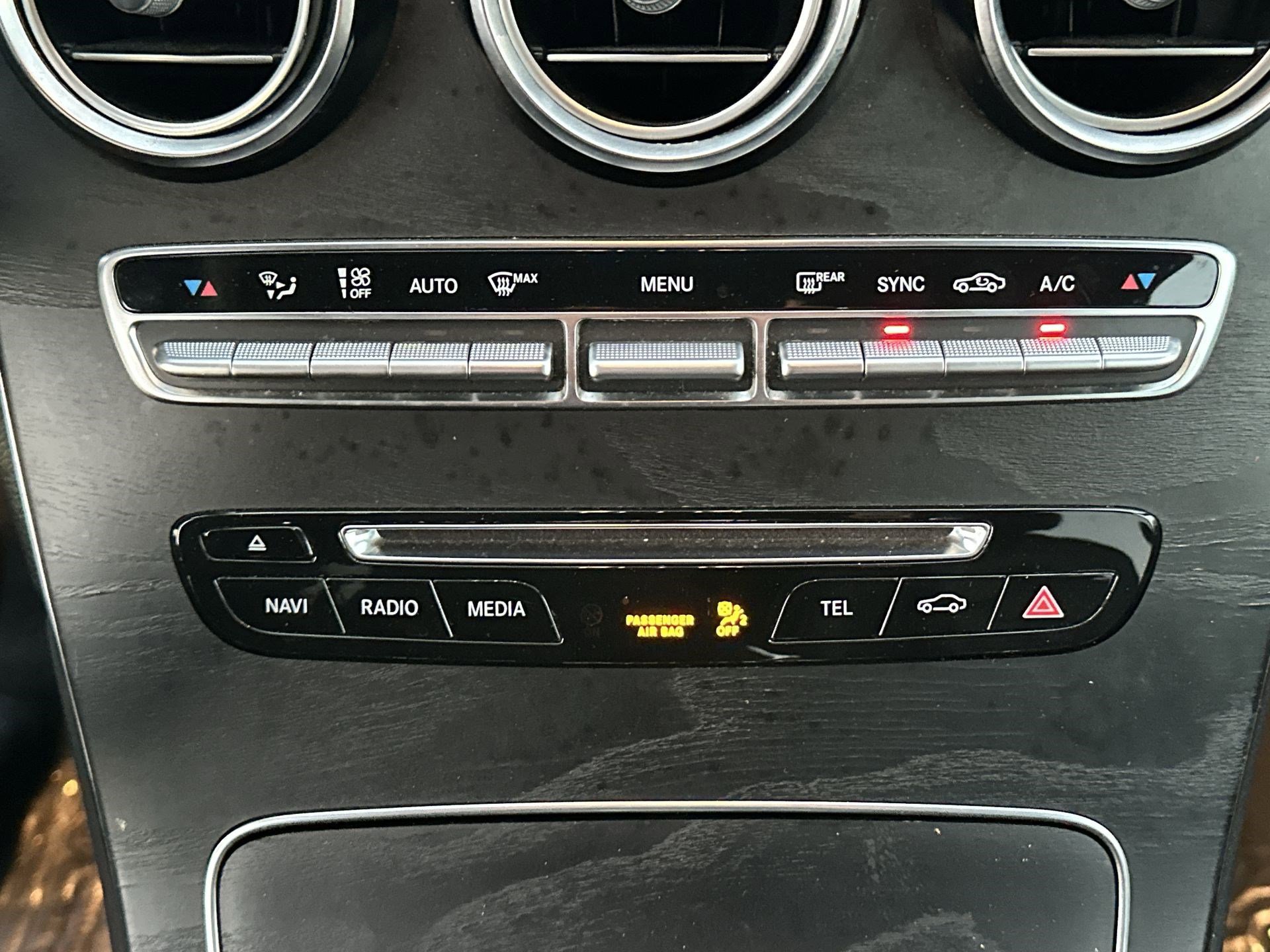 Used 2019 Mercedes-Benz GLC 300 4MATIC Coupe image 17