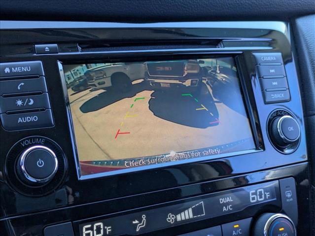 Used 2018 Nissan Rogue SV image 13