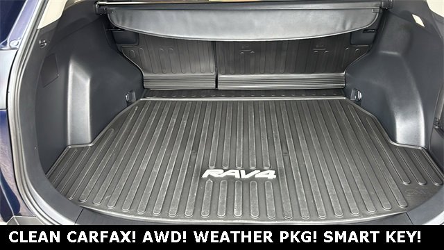 Used 2022 Toyota RAV4 XLE Premium image 31