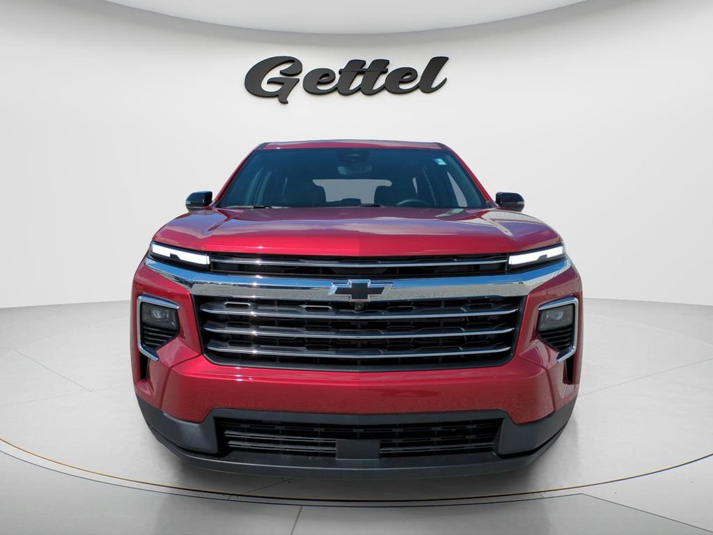 Used 2026 Chevrolet Traverse LT w/ Driver Confidence Package FWD video 2