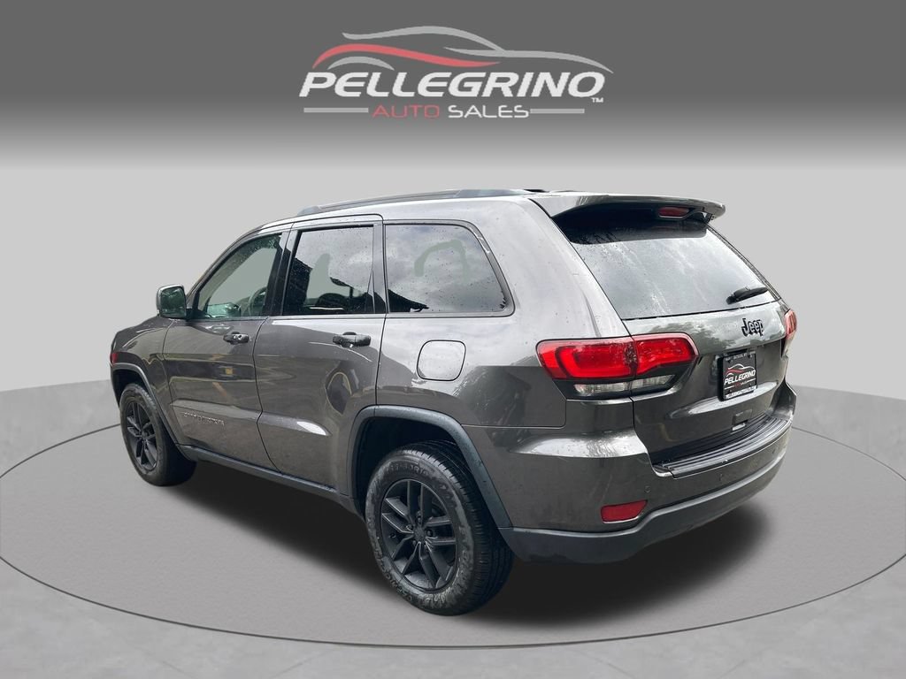 Used 2021 Jeep Grand Cherokee Limited AWD/4WD image 4