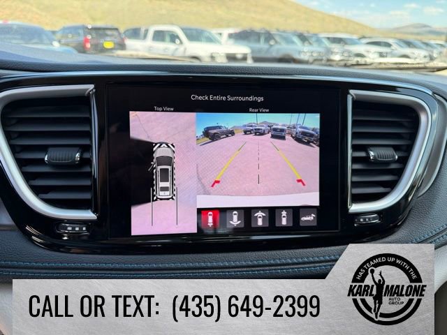 Used 2021 Chrysler Pacifica Touring-L w/ Premium & Safety Sphere Group FWD image 19