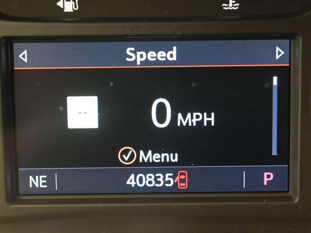Used 2021 Buick Enclave Essence w/ Sound and Sites Package FWD image 10