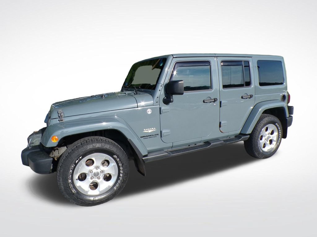 Used 2015 Jeep Wrangler Unlimited Sahara w/ Connectivity Group AWD/4WD image 3