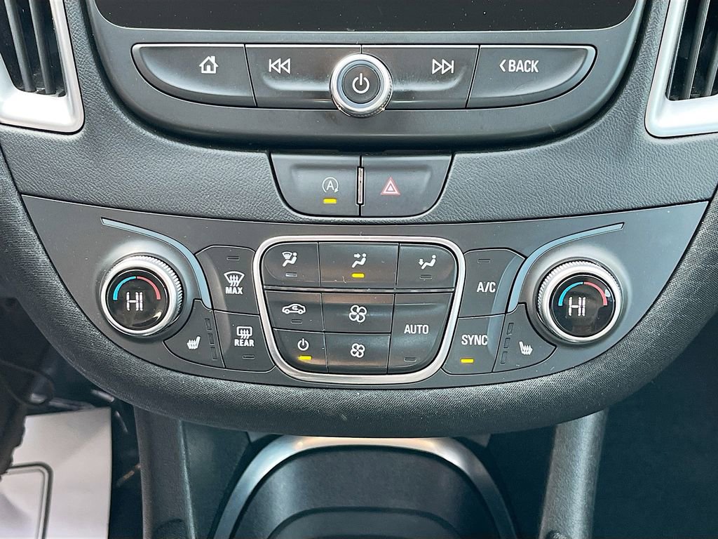 Used 2025 Chevrolet Malibu LT FWD image 24