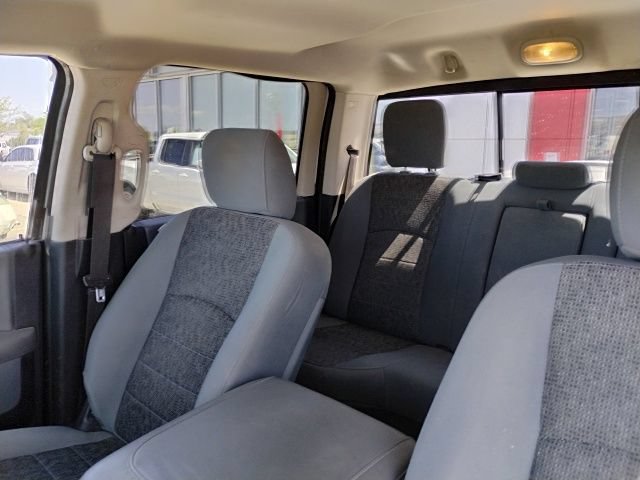 Used 2014 RAM 2500 Tradesman w/ Chrome Appearance Group AWD/4WD image 13