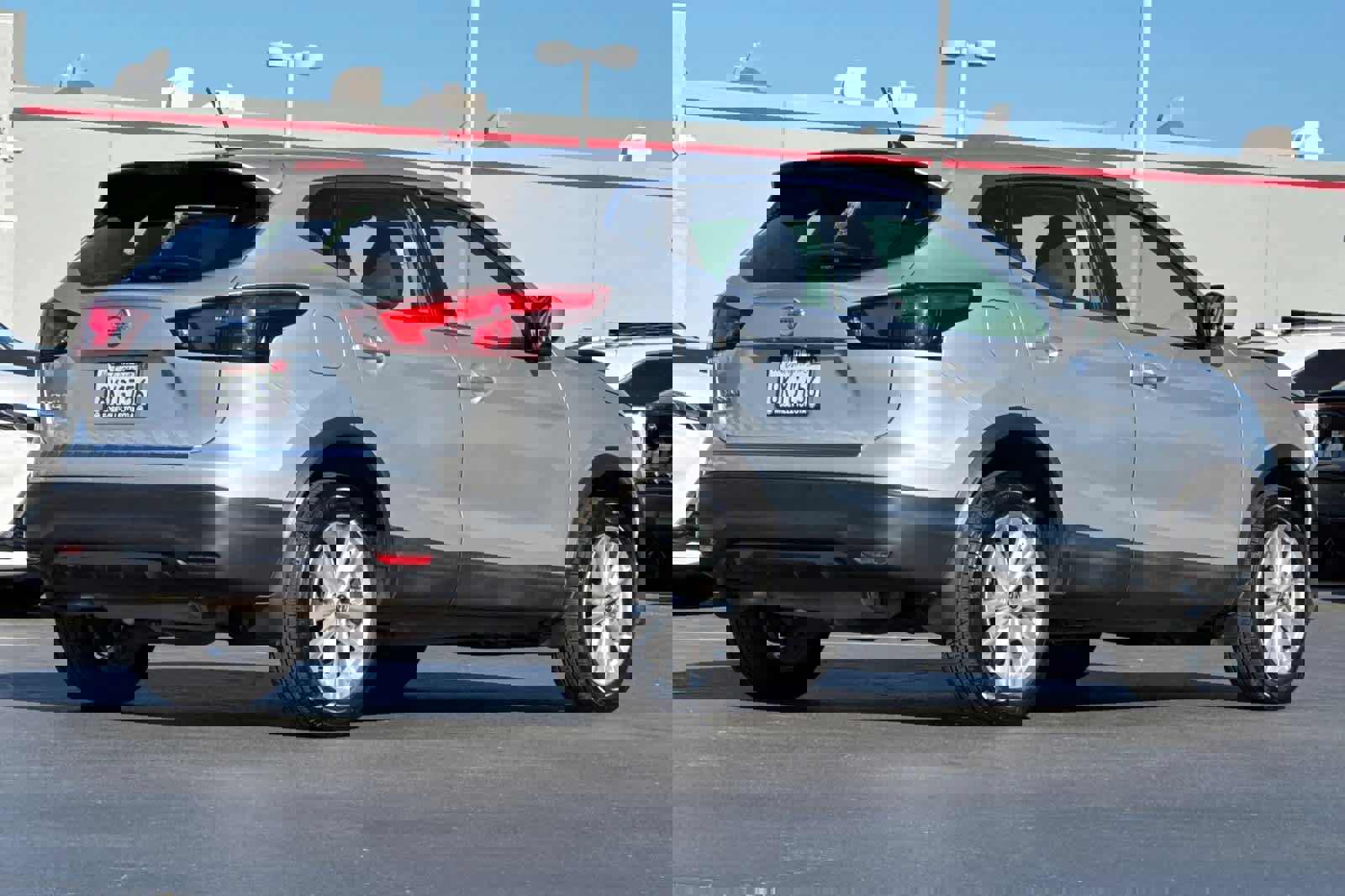 Used 2019 Nissan Rogue Sport S w/ Appearance Package image 2