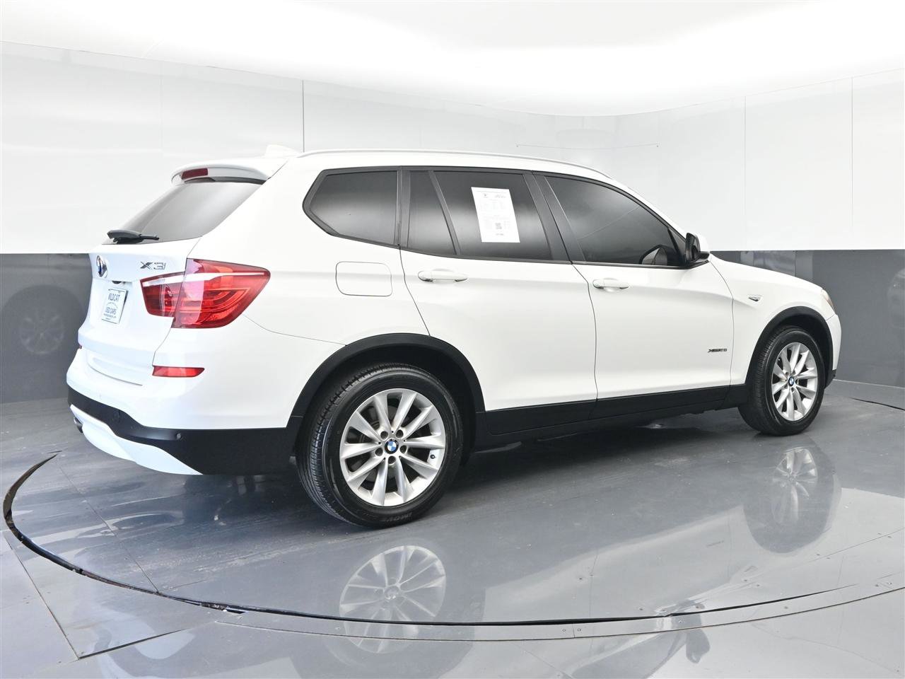 Used 2017 BMW X3 xDrive28i AWD/4WD image 5