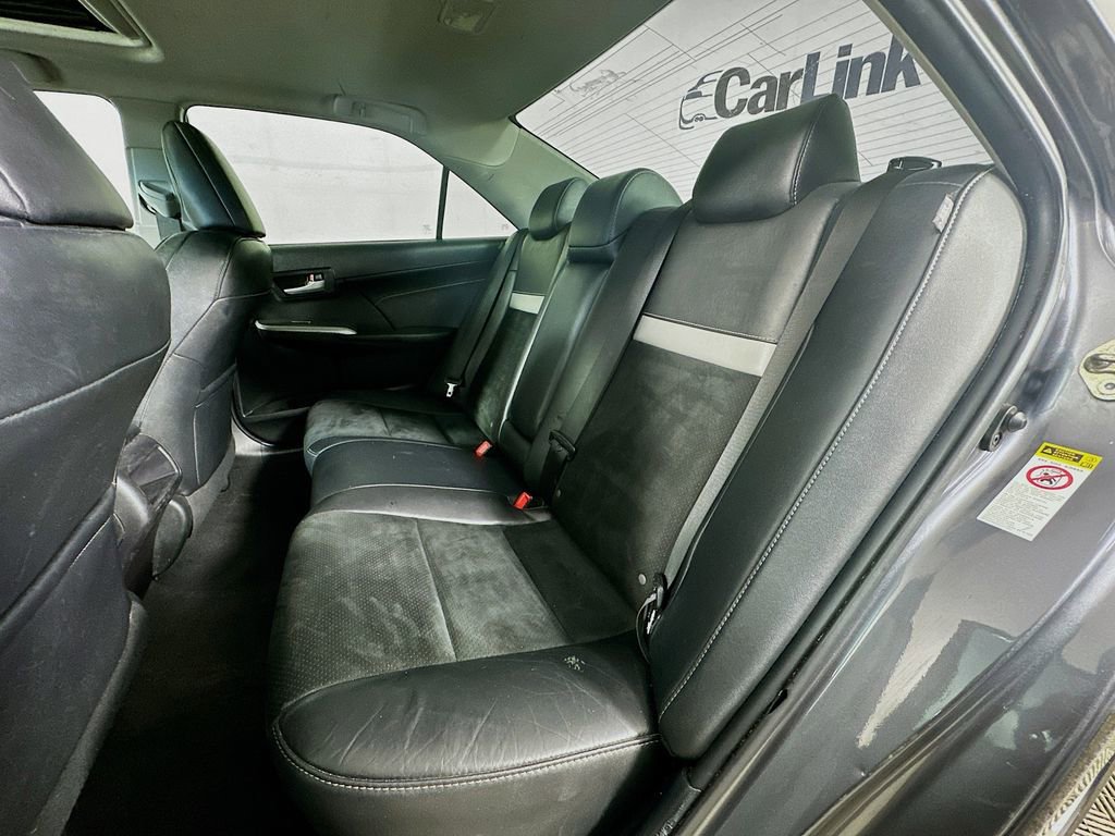 Used 2014 Toyota Camry SE w/ Leather Package FWD image 30