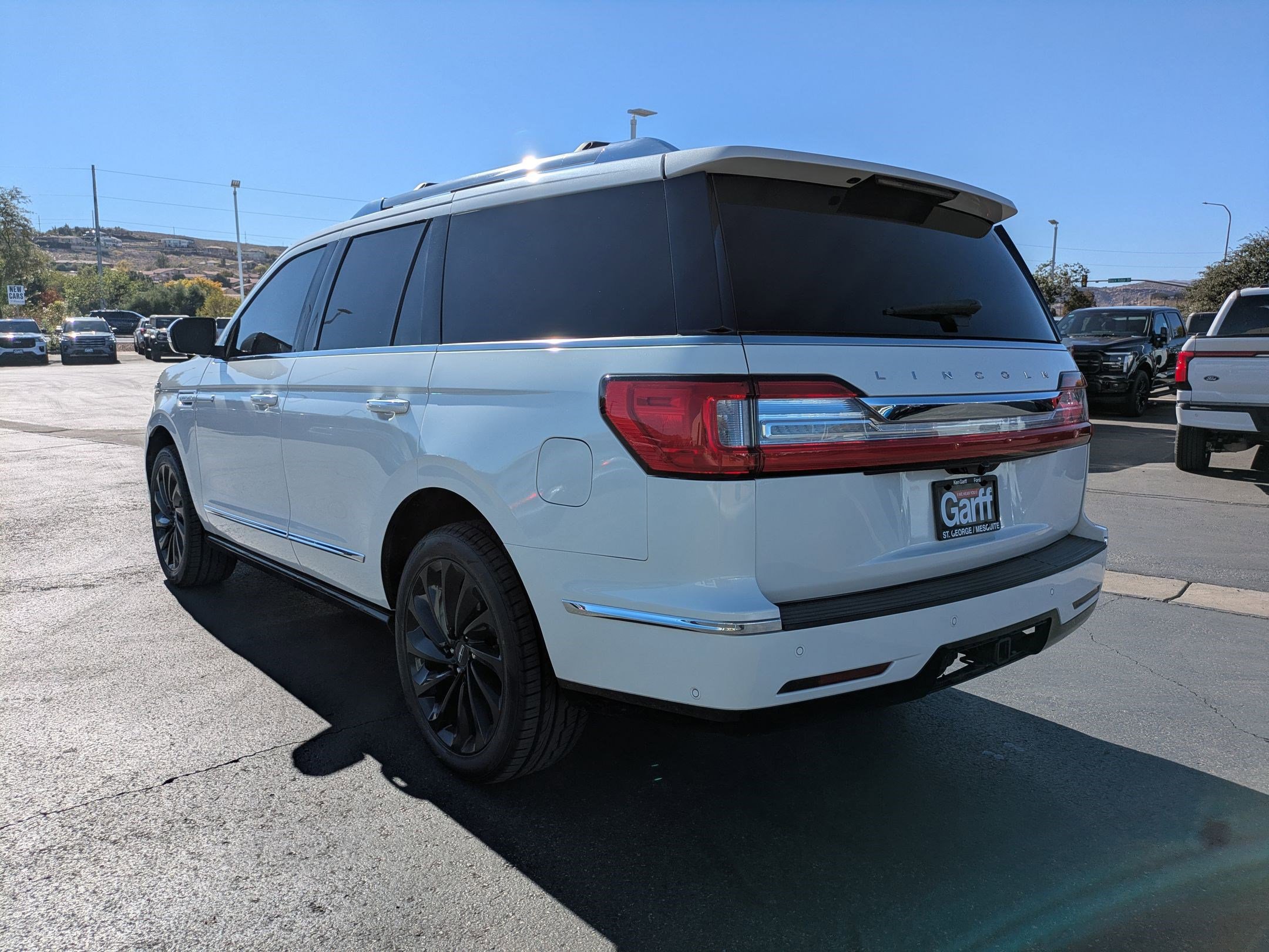 Used 2021 Lincoln Navigator Reserve image 6