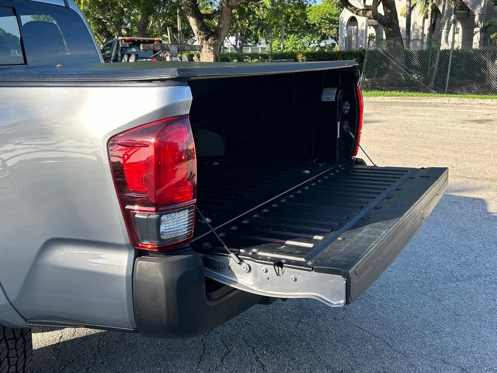 Used 2021 Toyota Tacoma SR5 RWD image 37