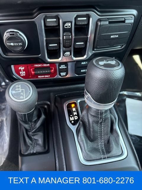 Used 2024 Jeep Wrangler Unlimited Rubicon AWD/4WD image 14