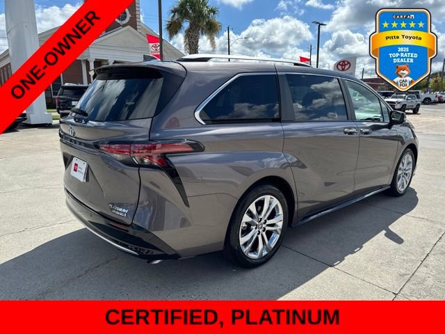 Used 2023 Toyota Sienna Platinum FWD image 5