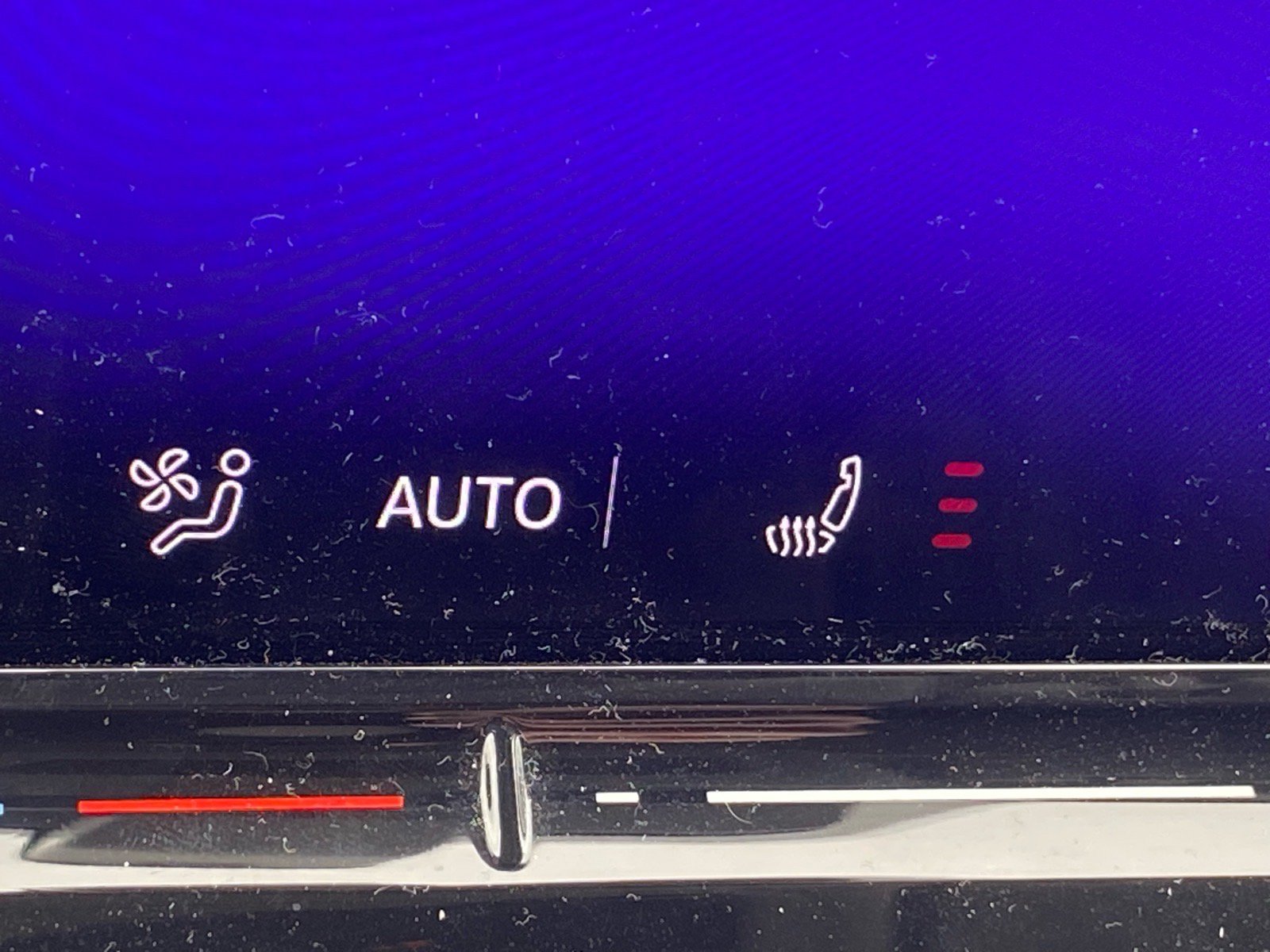 Used 2025 Volkswagen Tiguan SE AWD/4WD image 13
