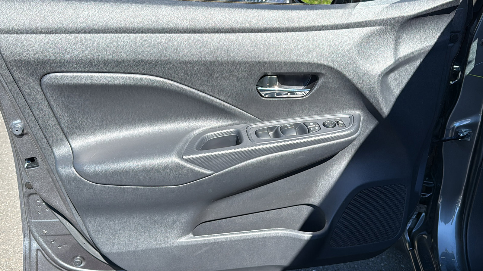 Certified 2025 Nissan Versa SV w/ Trunk Package FWD image 6