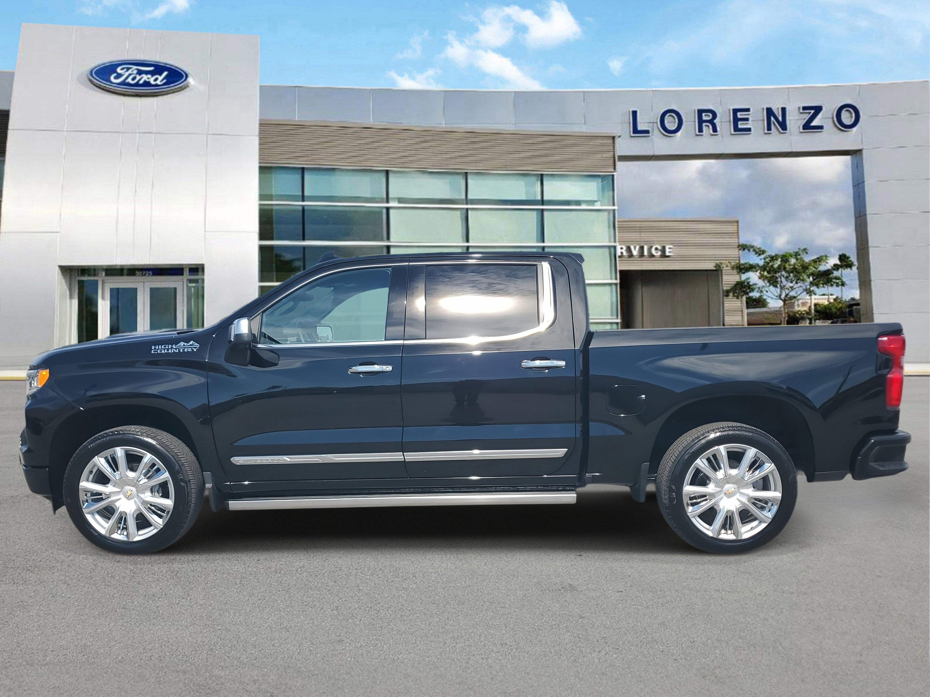 Used 2025 Chevrolet Silverado 1500 High Country w/ High Country Premium Package image 8