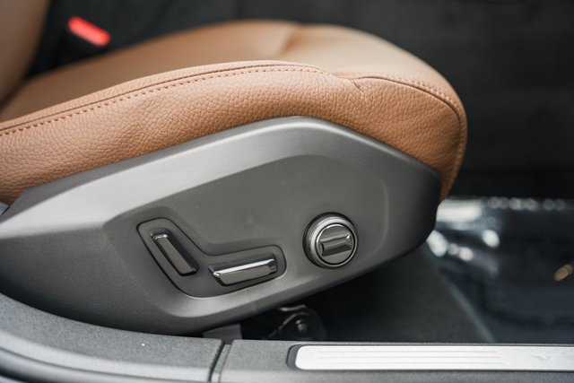 New 2026 Volvo V60 B5 Cross Country Plus w/ Protection Package Premier image 35