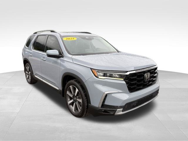 Used 2023 Honda Pilot Touring image 8