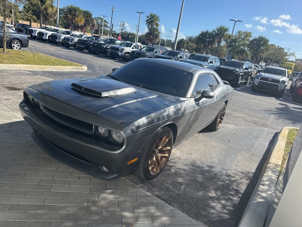 Used 2011 Dodge Challenger R/T image 2