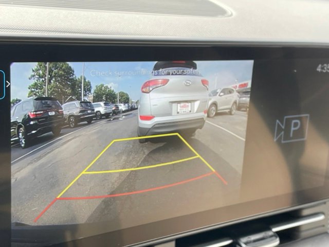 Used 2025 Hyundai Kona SEL AWD/4WD image 14