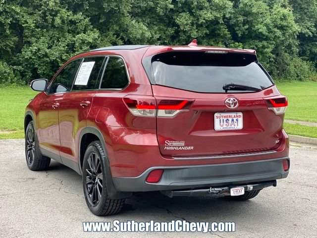 Used 2019 Toyota Highlander SE FWD image 5
