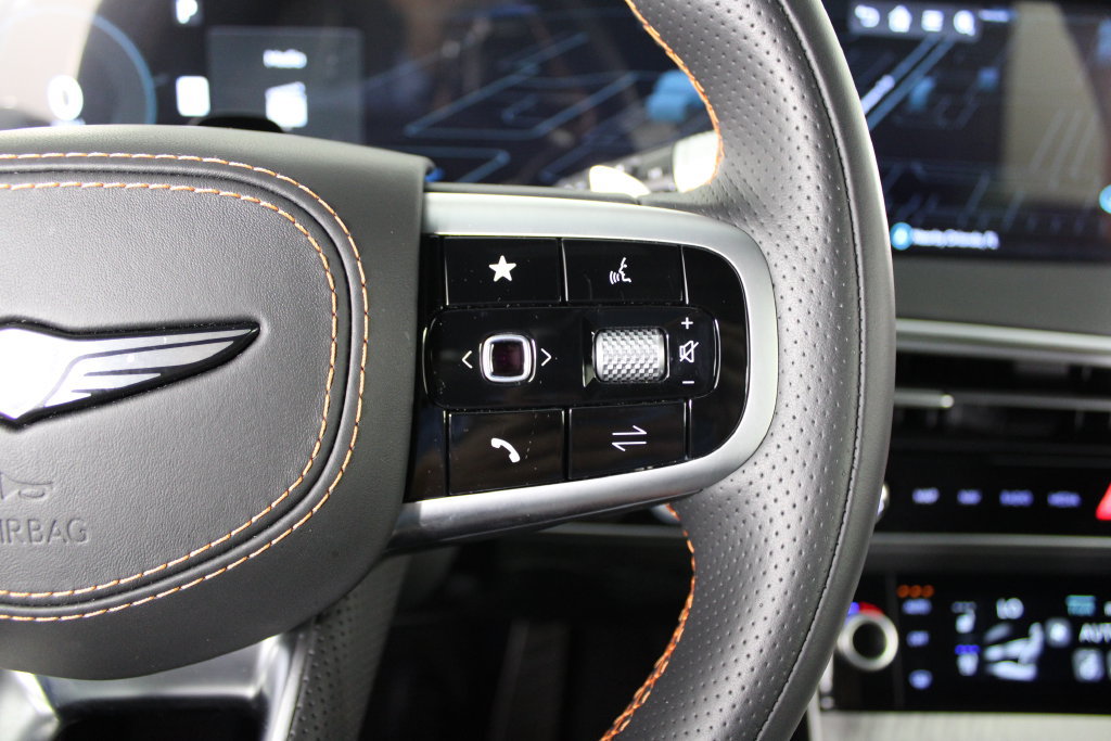 Used 2026 Genesis GV70 2.5T Sport Prestige AWD/4WD image 25