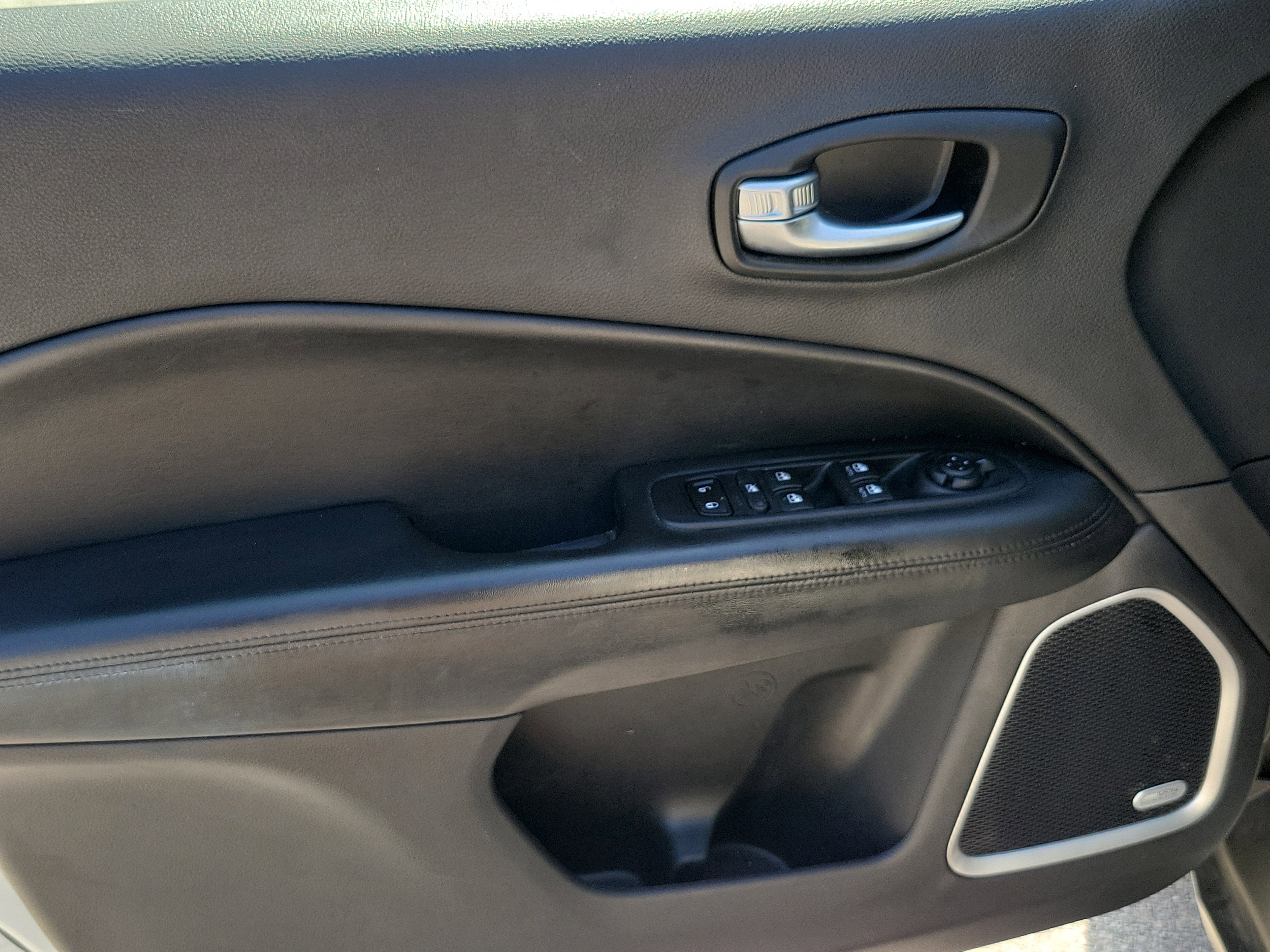Used 2021 Jeep Compass Latitude w/ Sun and Sound Group image 18