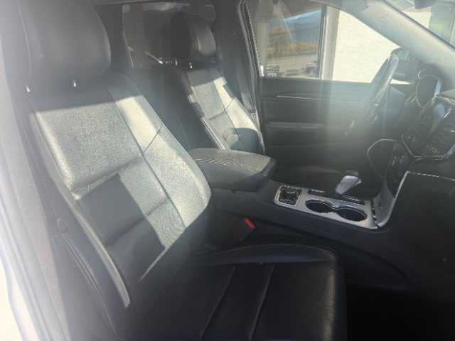 Used 2019 Jeep Grand Cherokee Summit w/ Platinum Series Group AWD/4WD image 16