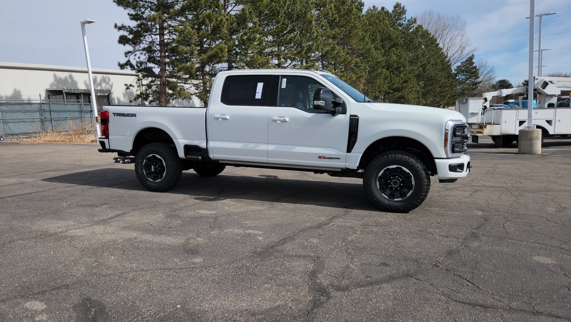 New 2026 Ford F250 Platinum w/ Tremor Off-Road Package image 17