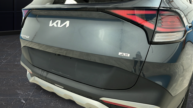 Used 2023 Kia Sportage LX AWD/4WD image 33
