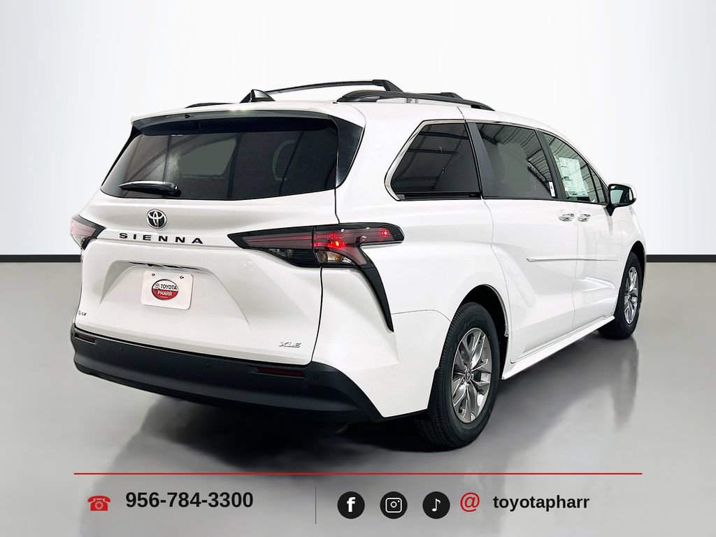New 2026 Toyota Sienna XLE FWD image 4