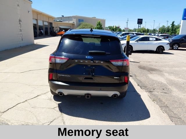 Used 2020 Ford Escape Titanium AWD/4WD image 6