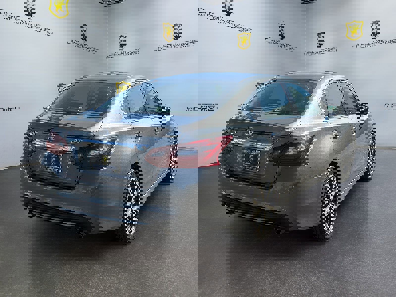 Used 2017 Nissan Altima 3.5 SR image 5