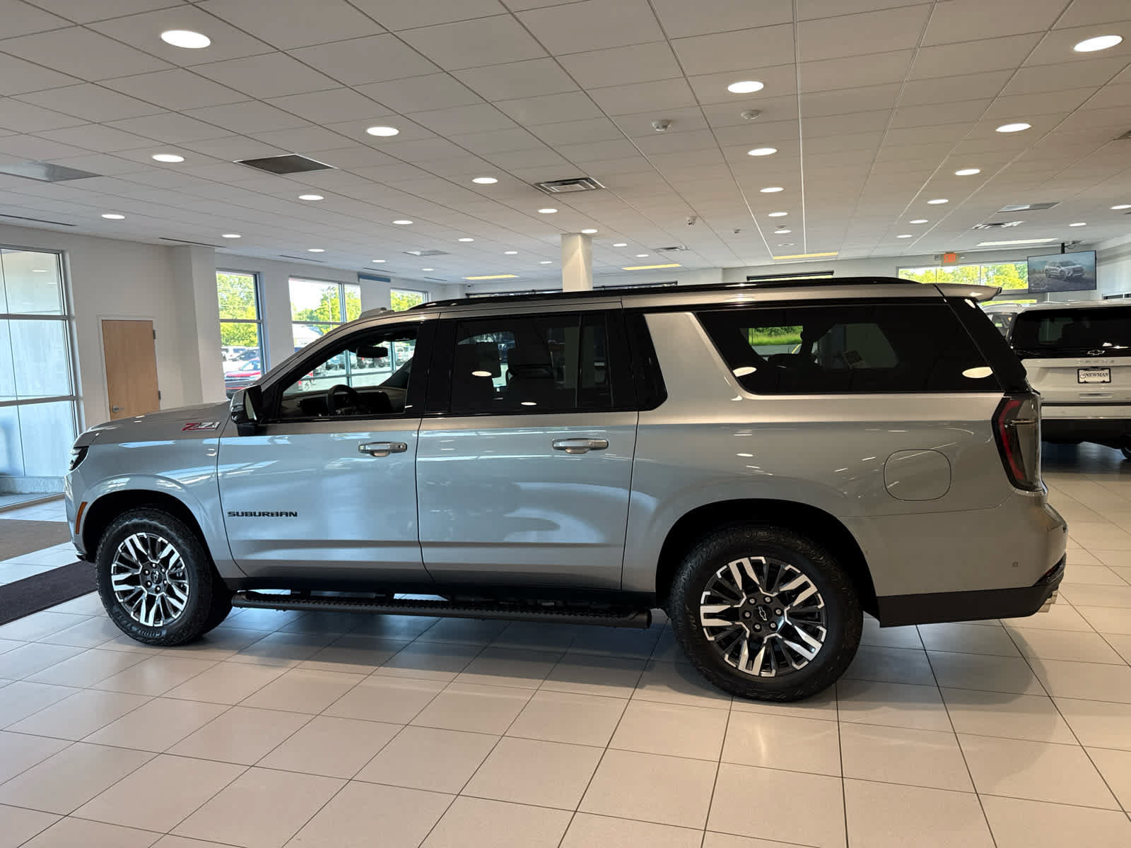 New 2026 Chevrolet Suburban Z71 w/ Z71 Off-Road Package AWD/4WD image 6