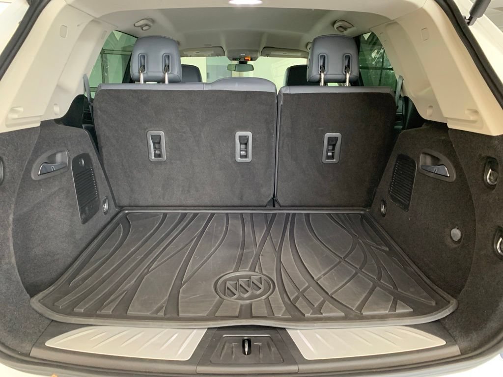 Used 2019 Buick Envision Essence FWD image 12