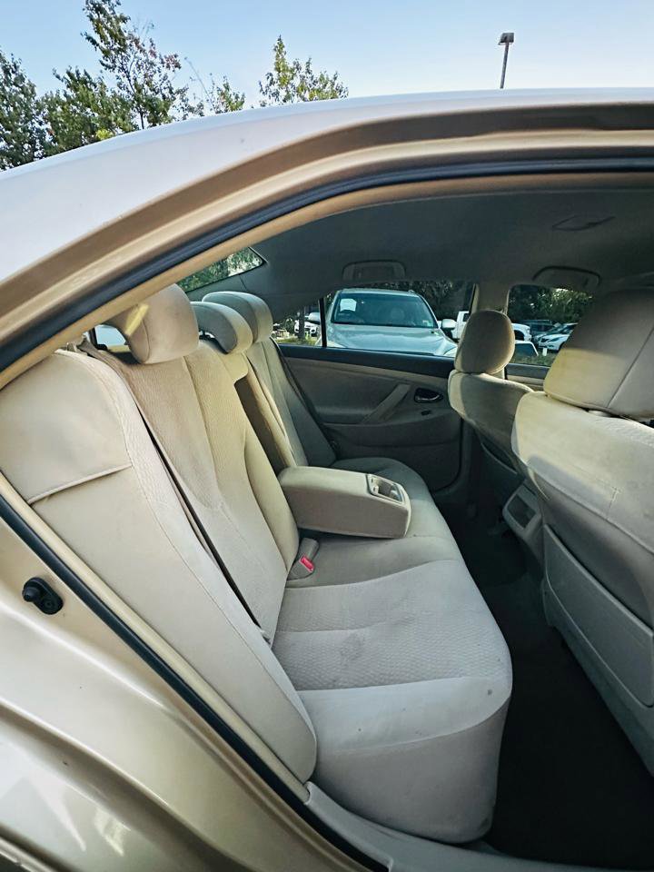 Used 2011 Toyota Camry LE w/ LE Extra-Value Pkg FWD image 18