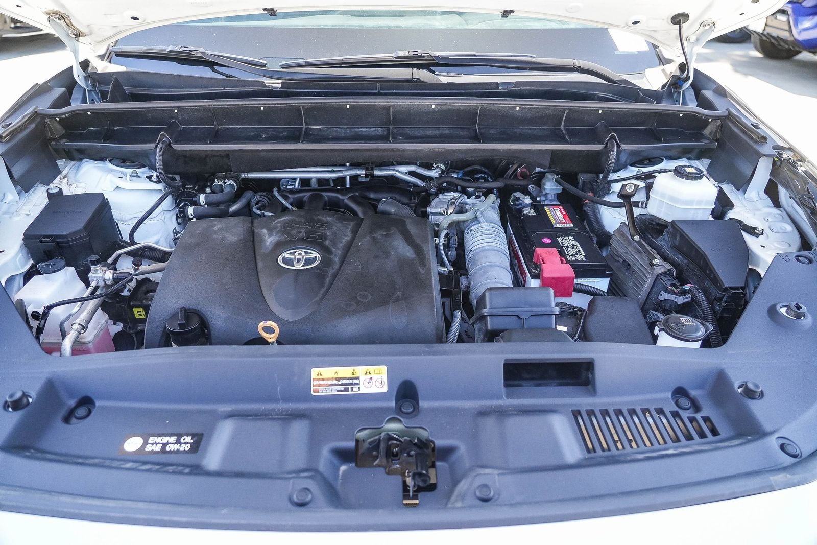 Used 2022 Toyota Highlander XSE FWD image 28