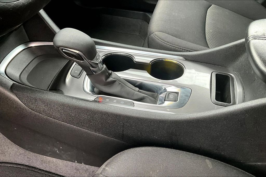 Used 2024 Chevrolet Malibu LT image 16