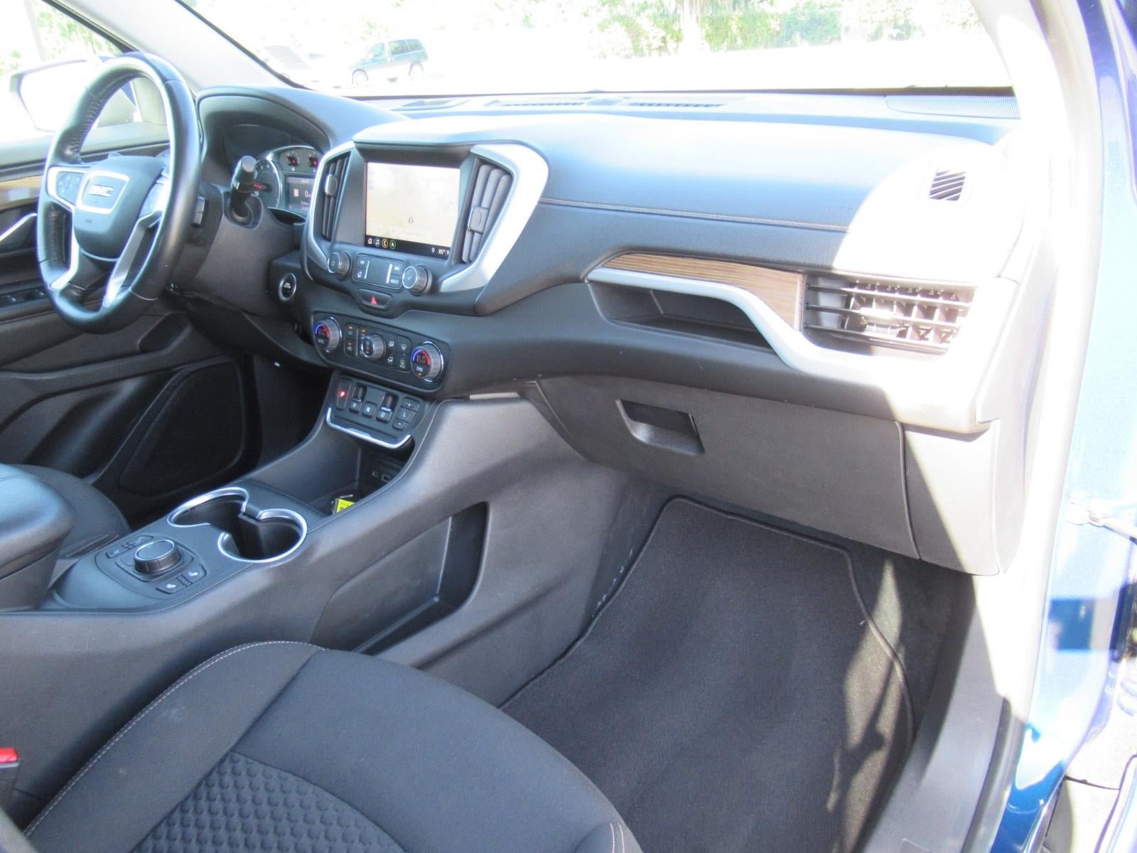 Used 2021 GMC Terrain SLE w/ Driver Convenience Package FWD image 11