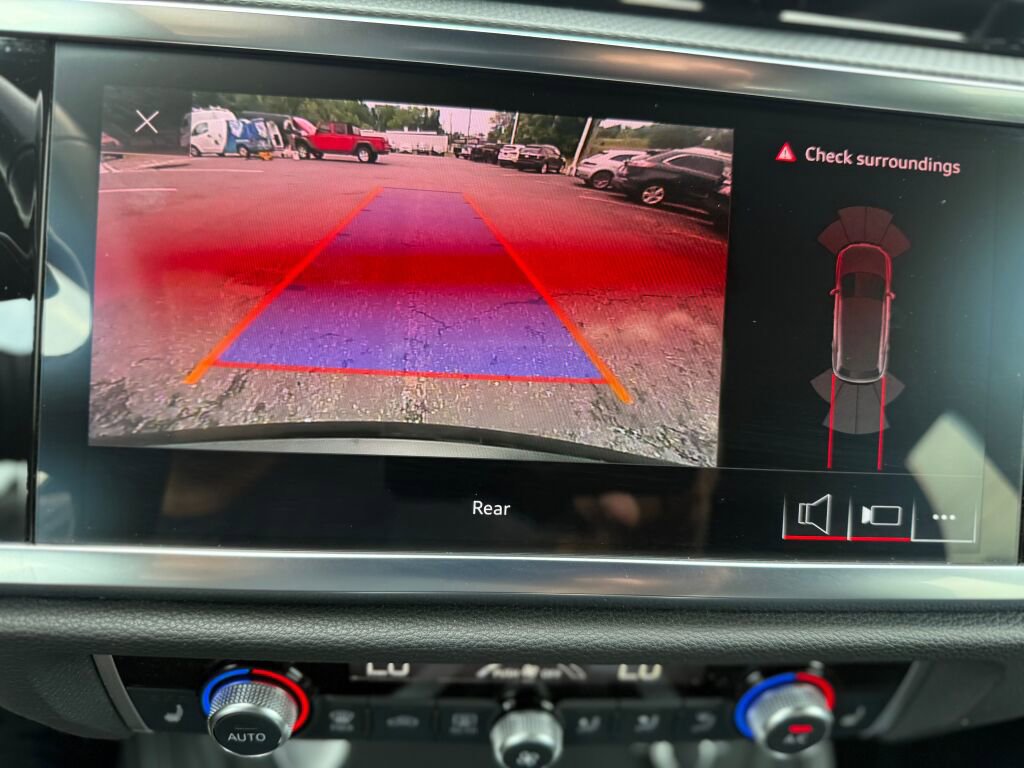 Used 2020 Audi Q3 2.0T Premium Plus image 18