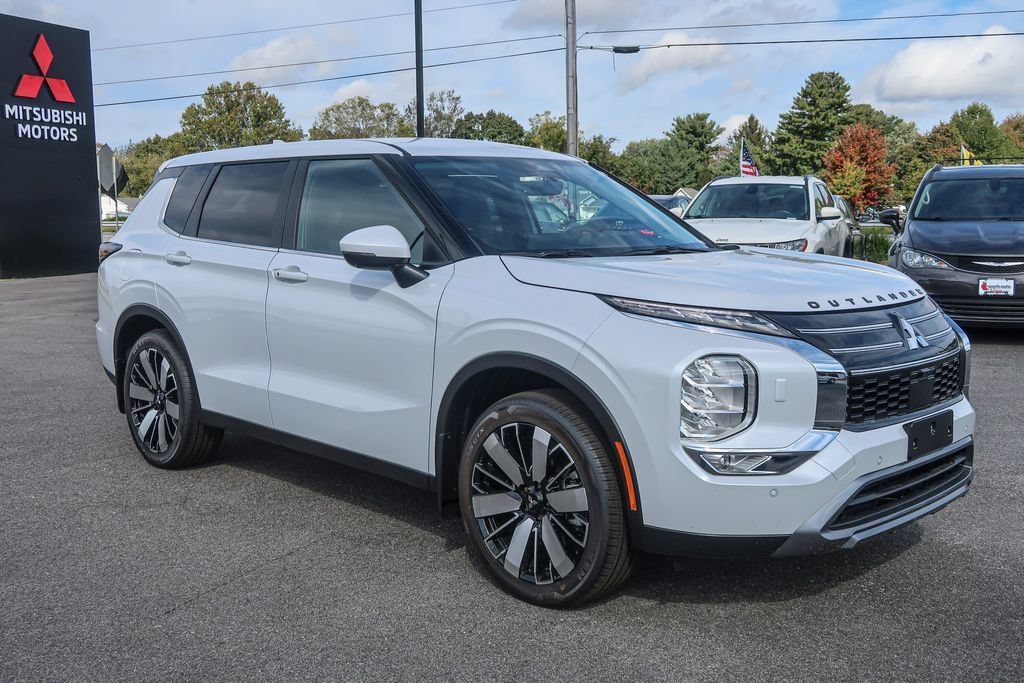 New 2025 Mitsubishi Outlander SE AWD/4WD image 7
