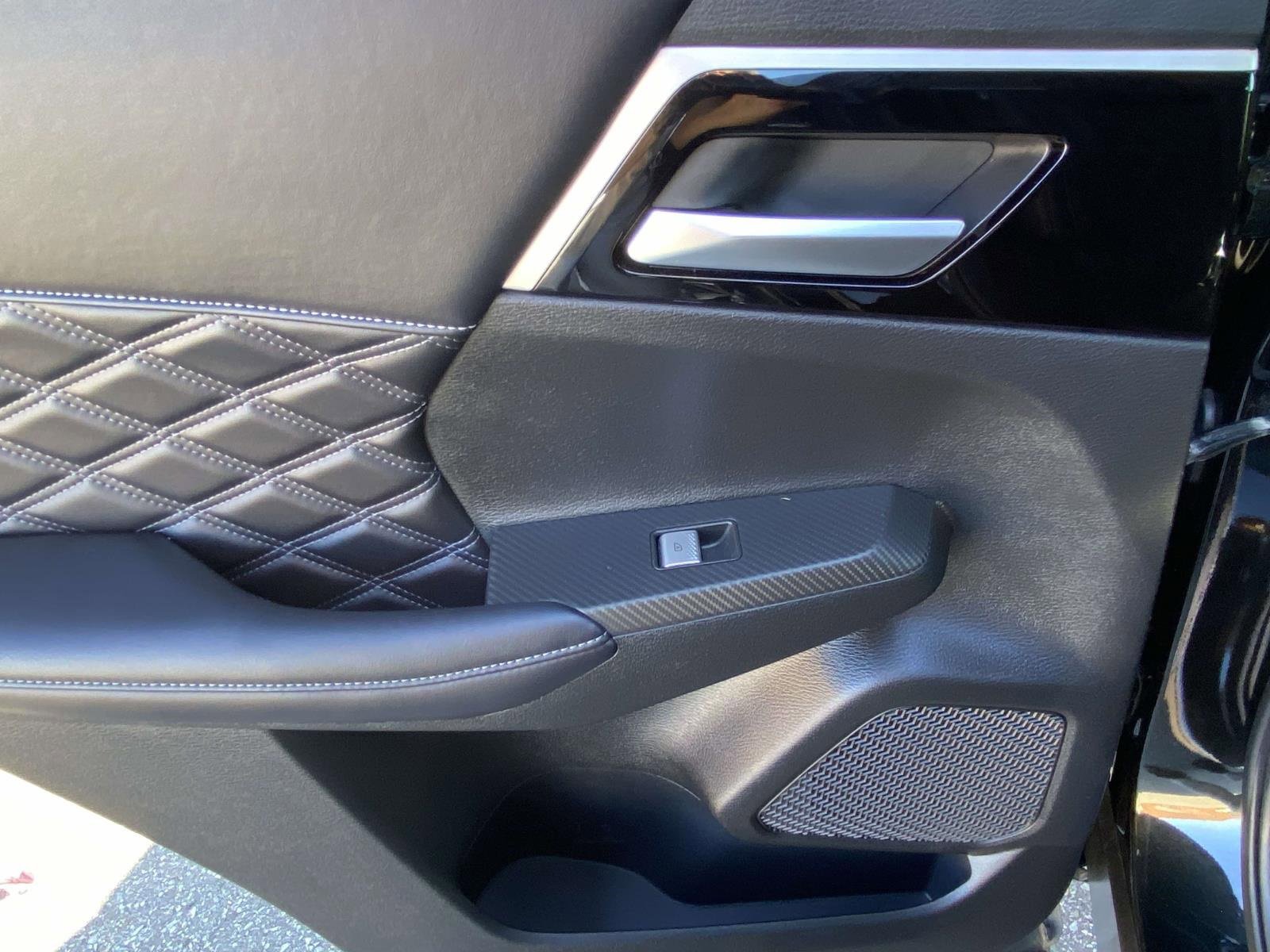 Used 2022 Mitsubishi Outlander SEL image 14