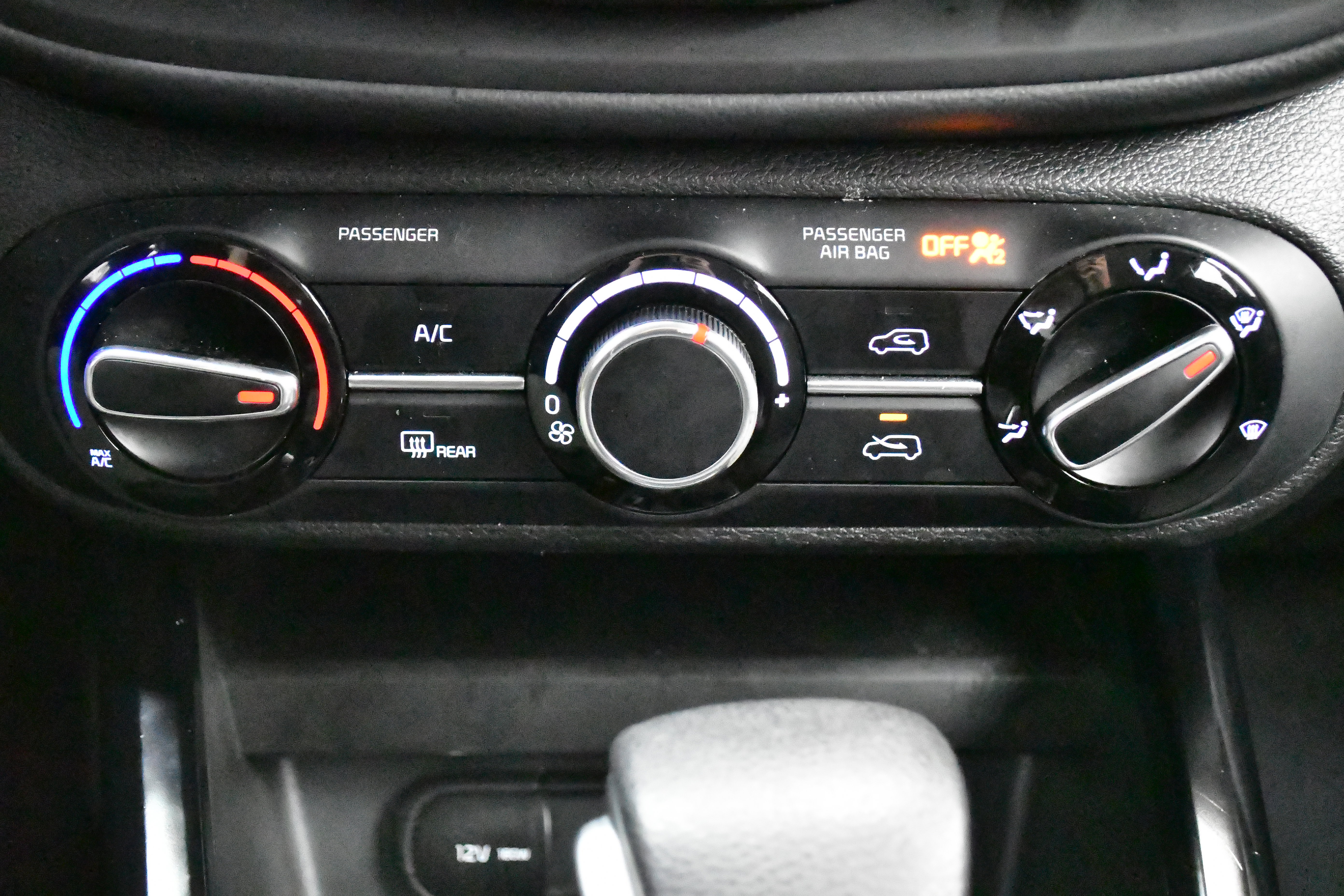 Used 2025 Kia Soul LX w/ LX Technology Package image 41