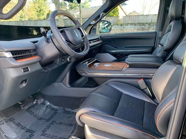 New 2025 Lincoln Navigator Black Label image 13