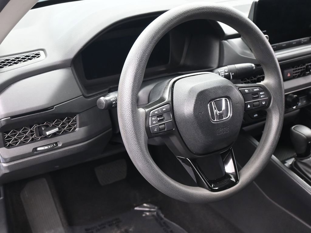 Used 2023 Honda Accord EX image 15