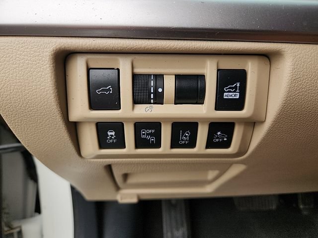 Used 2019 Subaru Outback 2.5i Limited w/ Protection Package #1 AWD/4WD image 17