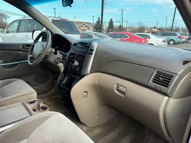 Used 2008 Toyota Sienna CE image 20